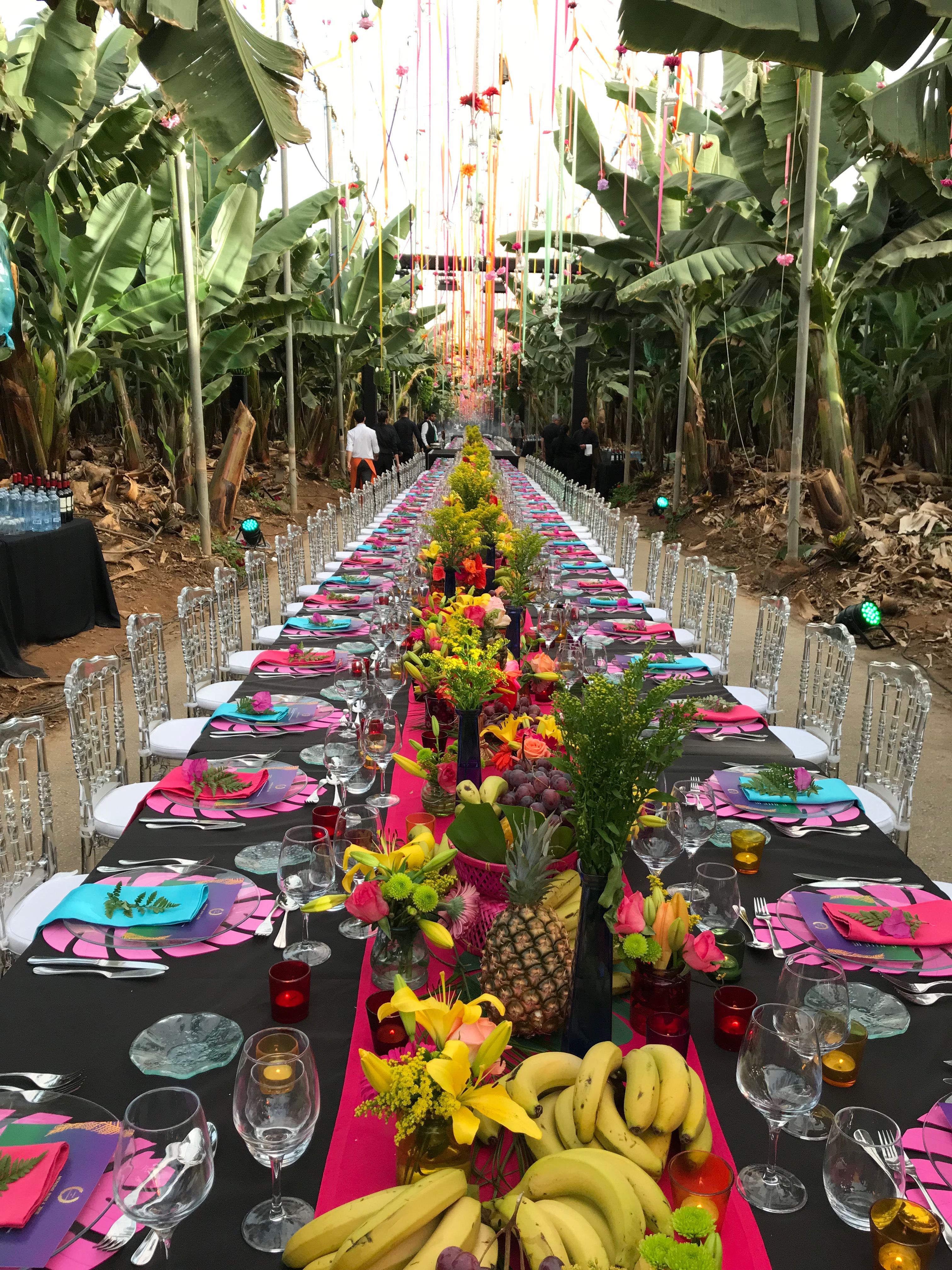 The preparation of a gala dinner at imperial table
